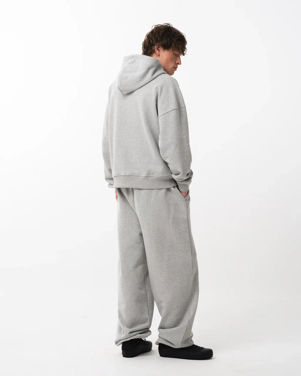 базовые джоггеры серого цвета 