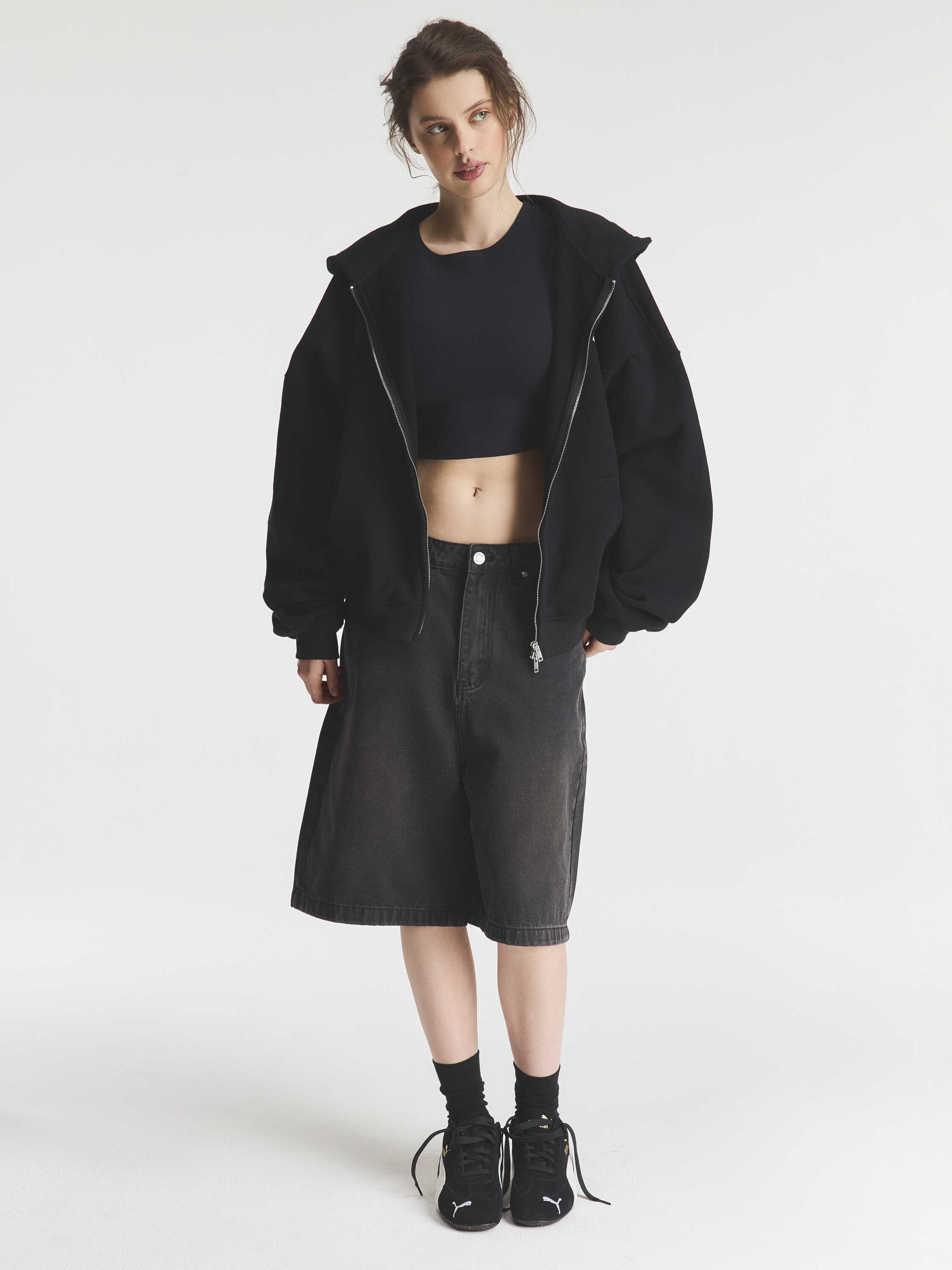 худи с замком