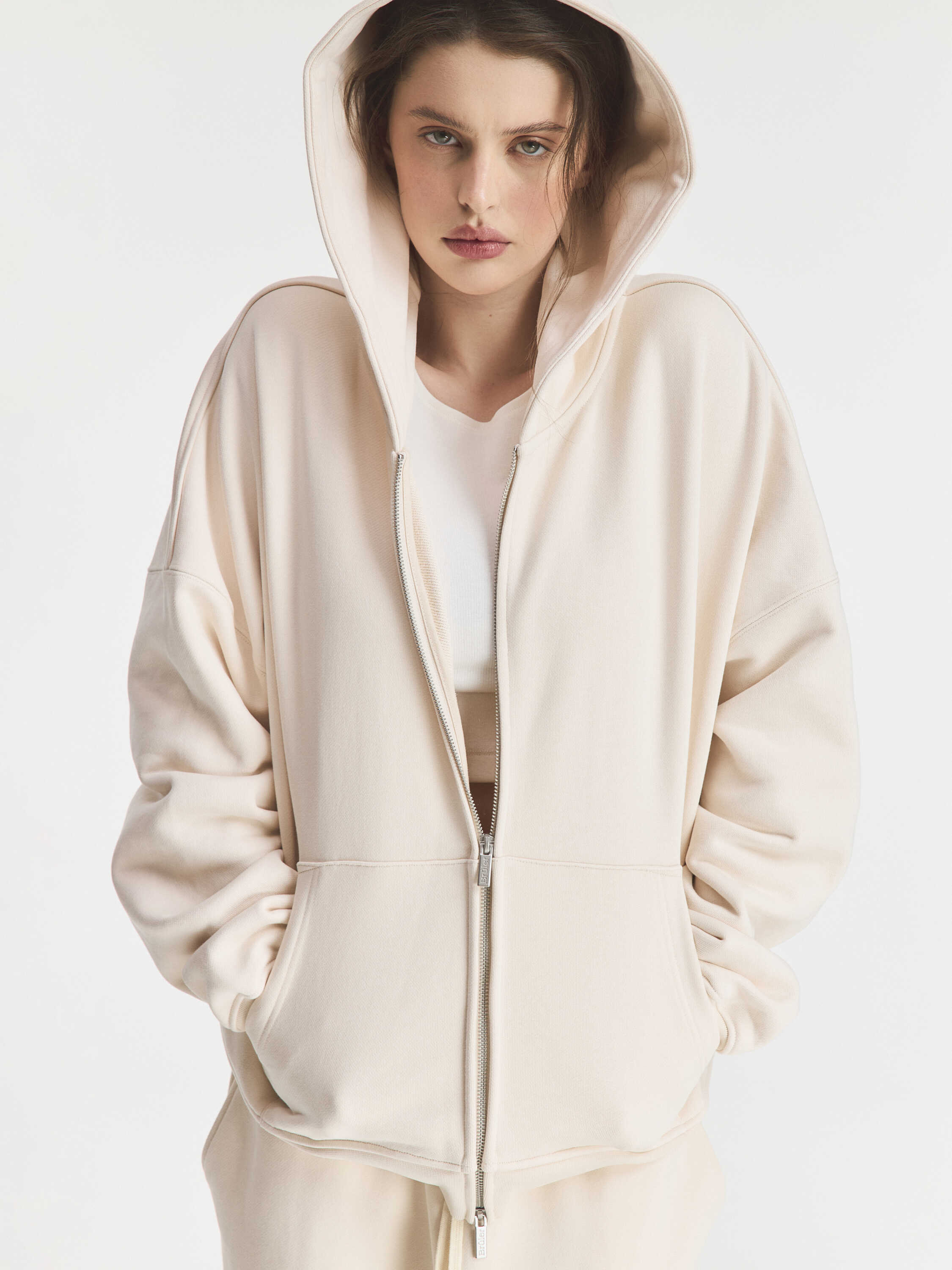 худи с принтом