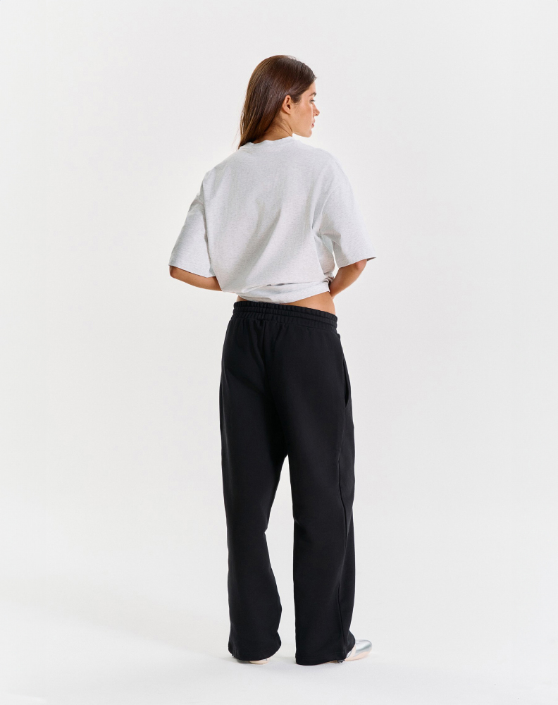 Чёрные оверсайз брюки "Logo de base 01"