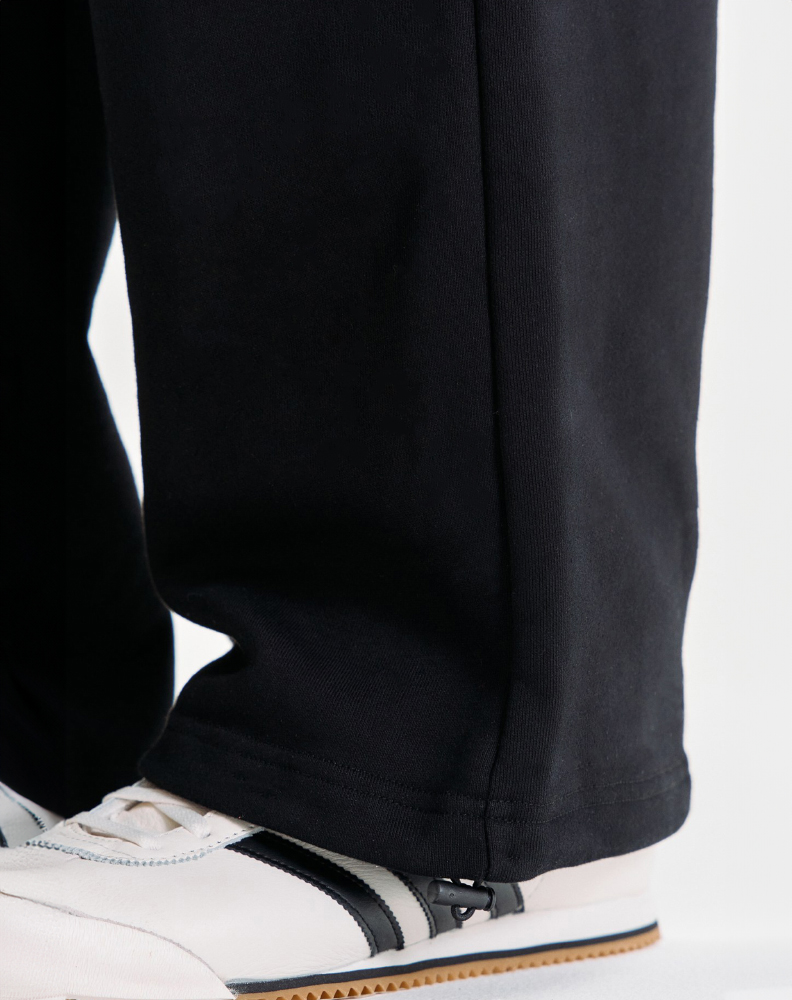 Чёрные оверсайз брюки "Logo de base 01"