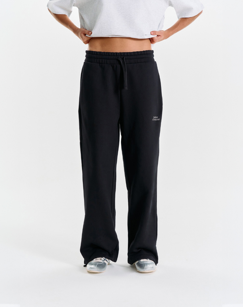 Чёрные оверсайз брюки "Logo de base 01"