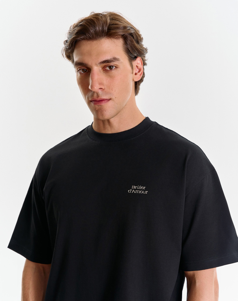 Чёрная оверсайз футболка "Logo de base 02"