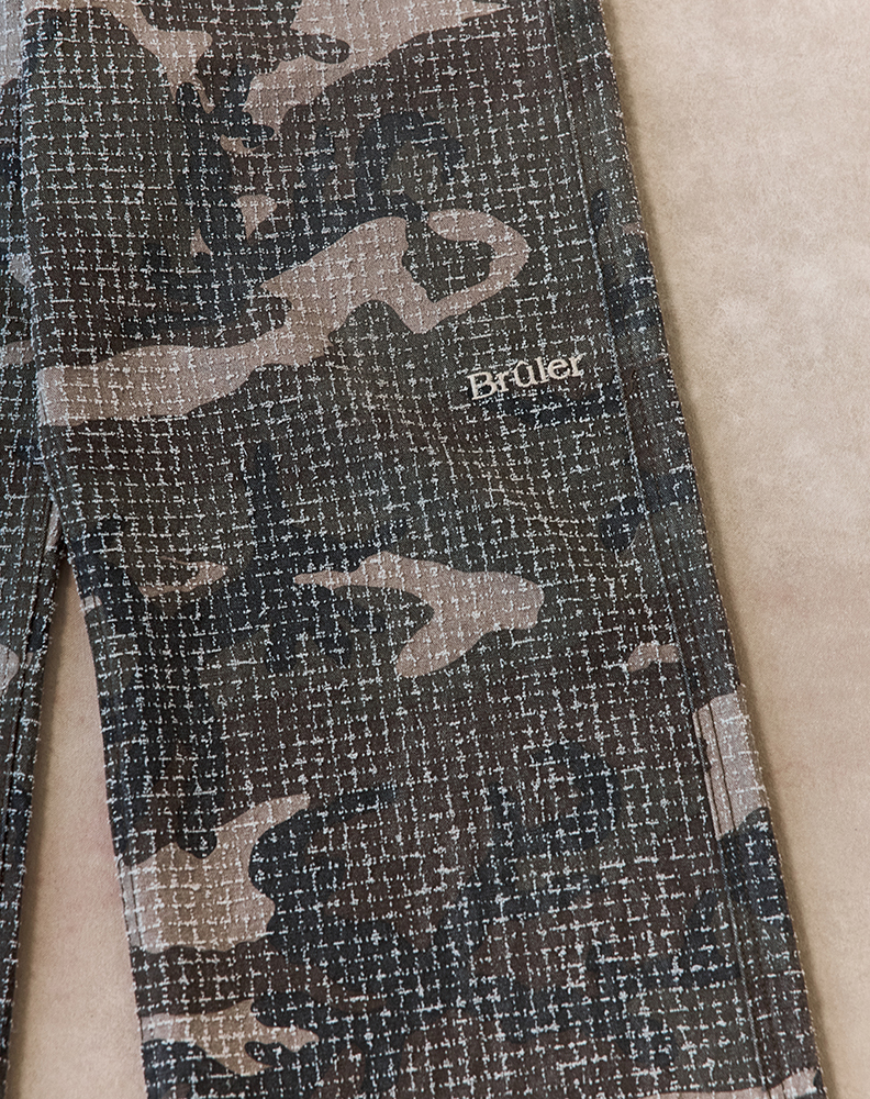 Камуфляжные джинсы, отправка заказов осуществляется после 19 апреля