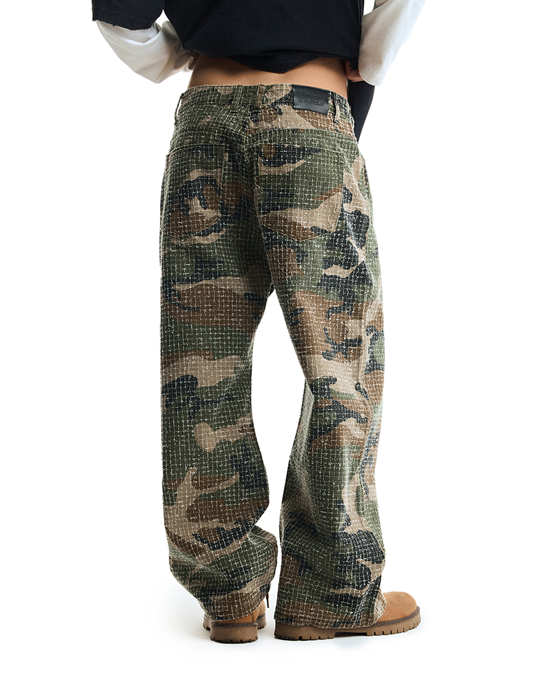 Камуфляжные оверсайз джинсы "Archive Camo"