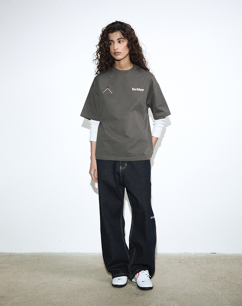 Оверсайз футболка графитового цвета “Peau à Peau”