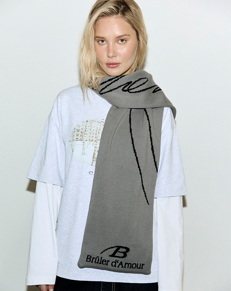 Серый вязаный шарф “Signature”