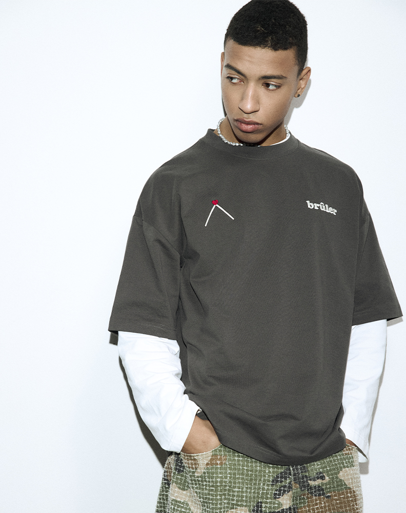 Оверсайз футболка графитового цвета “Peau à Peau”